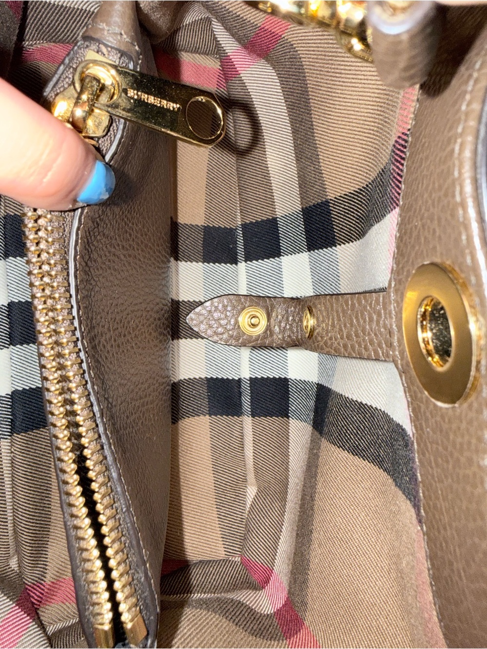 Burberry Leather Structured Top-Handle Bag - Picture 9 of 15
